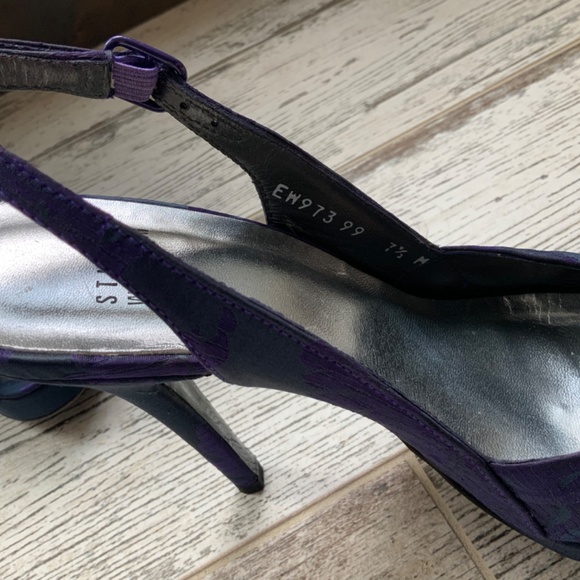 Stuart Weitzman Brocade Satin open toe heels - Picture 5 of 6